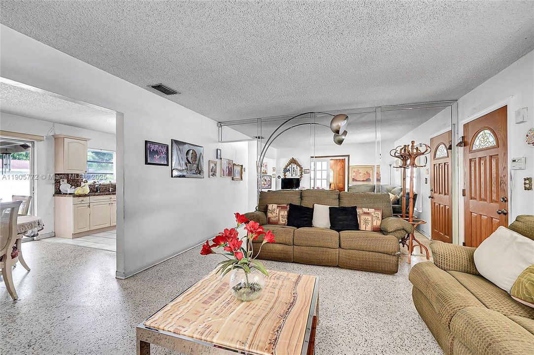 For Sale: $615,000 (4 beds, 3 baths, 1753 Square Feet)