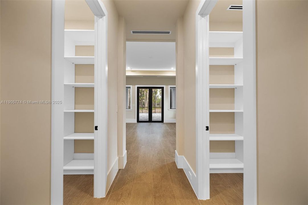 For Sale: $2,350,000 (5 beds, 4 baths, 3766 Square Feet)