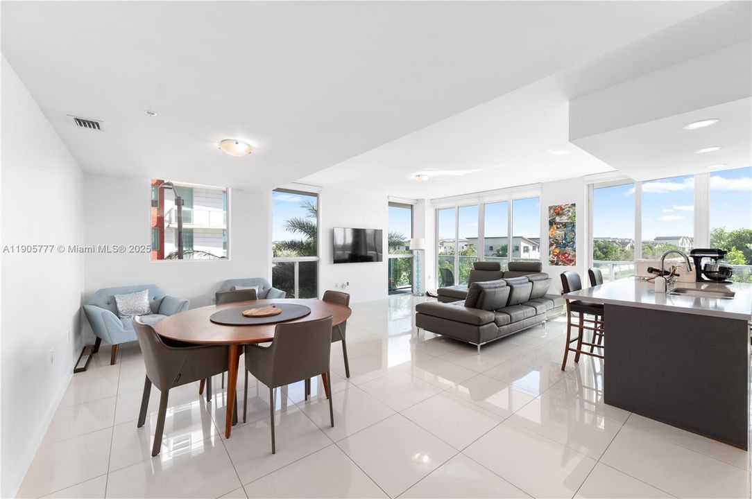 For Rent: $3,850 (3 beds, 3 baths, 1684 Square Feet)