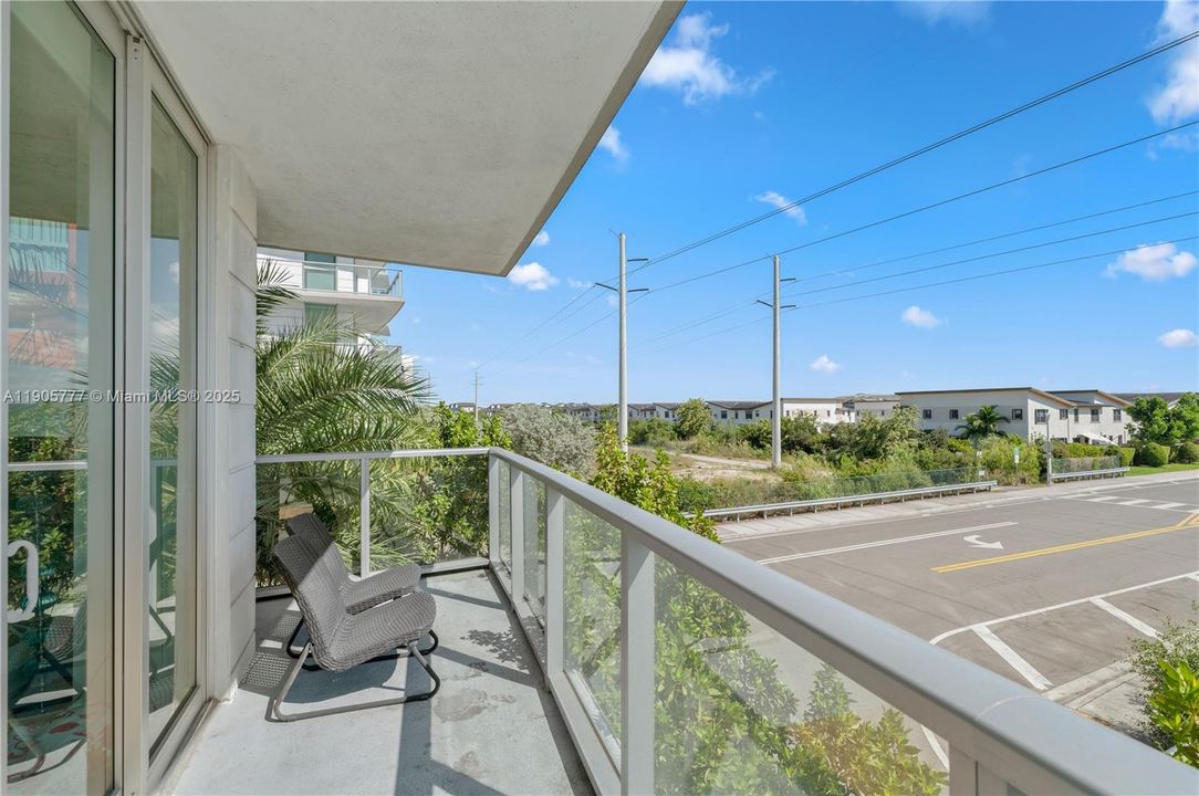 For Rent: $3,850 (3 beds, 3 baths, 1684 Square Feet)