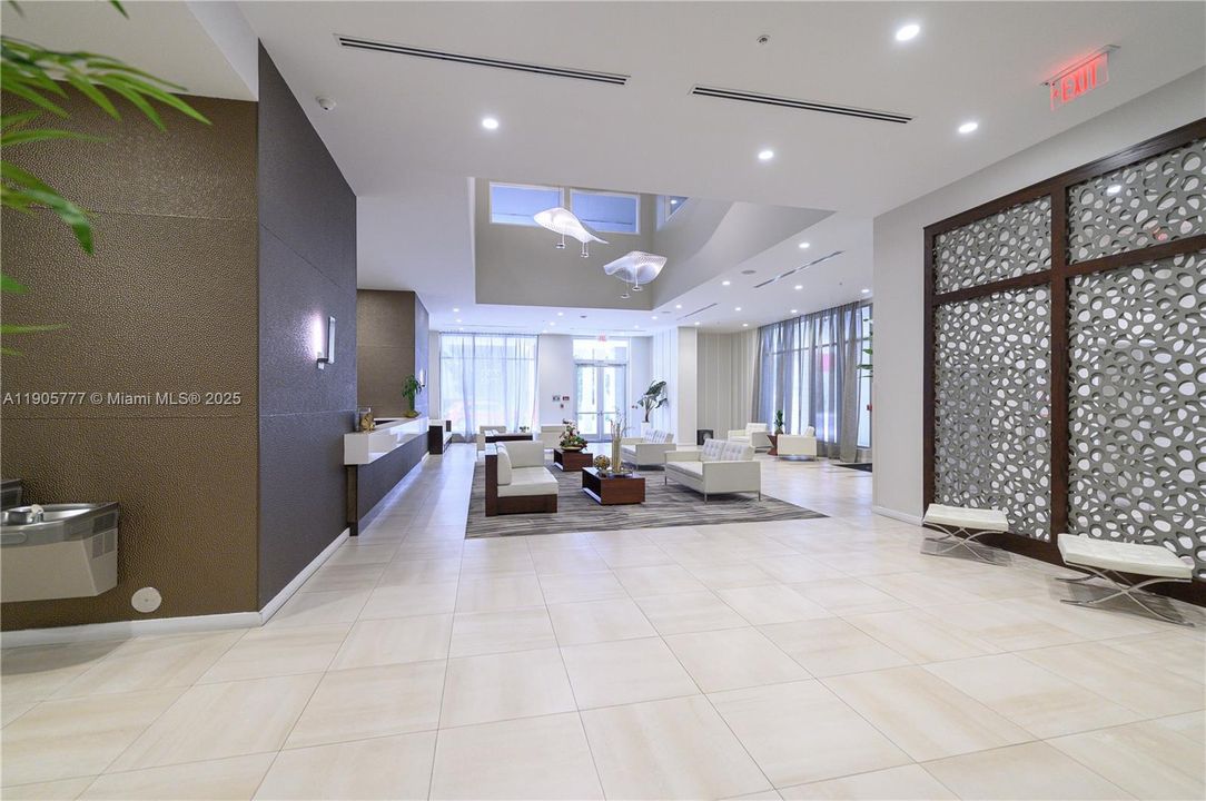 For Rent: $3,850 (3 beds, 3 baths, 1684 Square Feet)