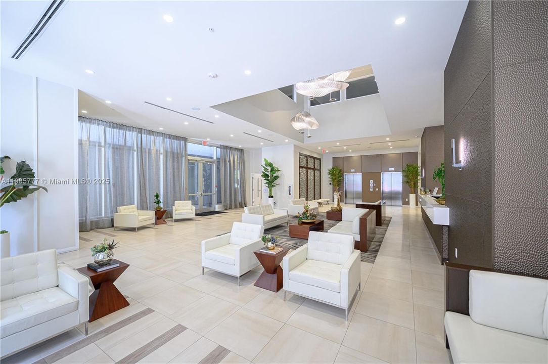 For Rent: $3,850 (3 beds, 3 baths, 1684 Square Feet)