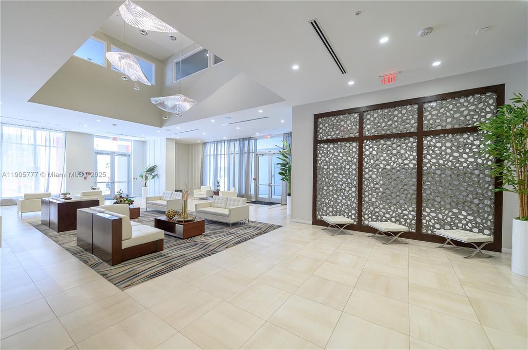 For Rent: $3,850 (3 beds, 3 baths, 1684 Square Feet)