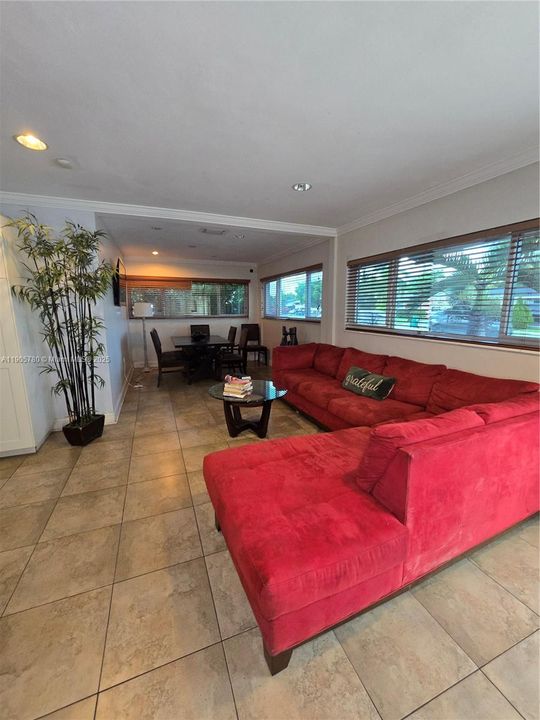 Active With Contract: $700,000 (4 beds, 3 baths, 1710 Square Feet)