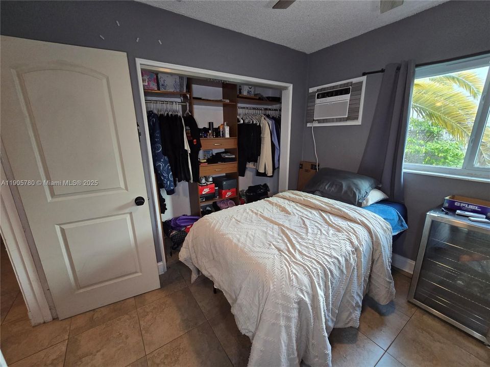 Active With Contract: $700,000 (4 beds, 3 baths, 1710 Square Feet)