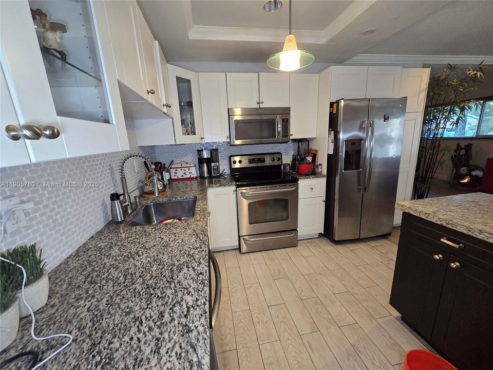 Active With Contract: $700,000 (4 beds, 3 baths, 1710 Square Feet)