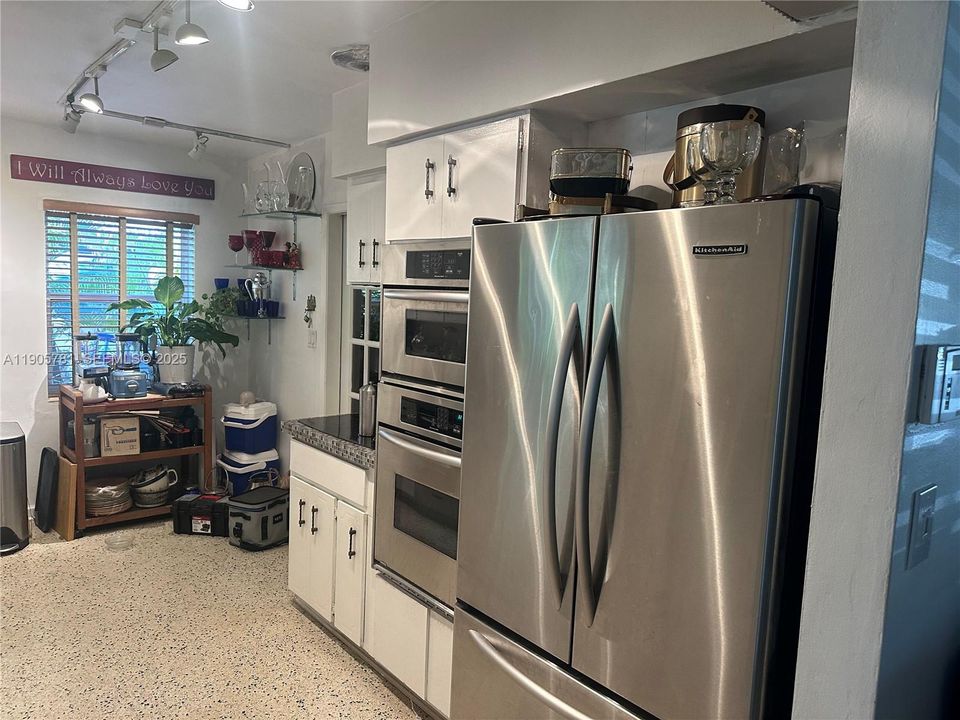 待售: $599,000 (3 贝兹, 2 浴室, 1496 平方英尺)