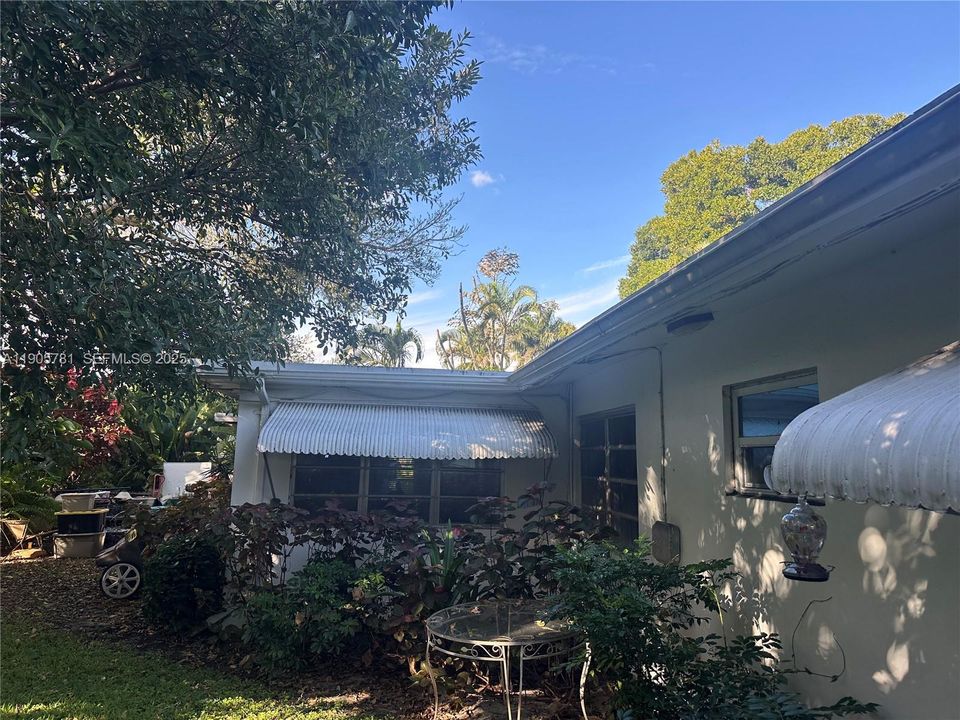 待售: $599,000 (3 贝兹, 2 浴室, 1496 平方英尺)