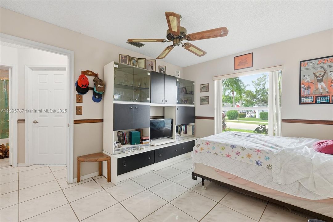 На продажу: $509,990 (3 спален, 2 ванн, 1609 Квадратных фут)