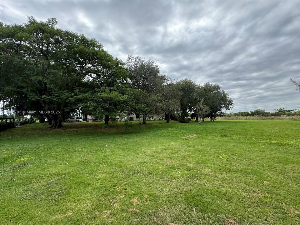 For Sale: $1,200,000 (4 beds, 2 baths, 3071 Square Feet)