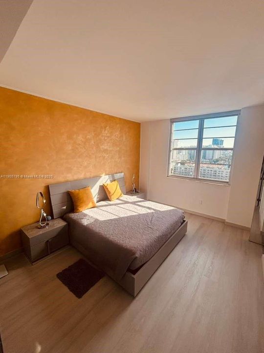 待售: $699,000 (1 贝兹, 1 浴室, 900 平方英尺)