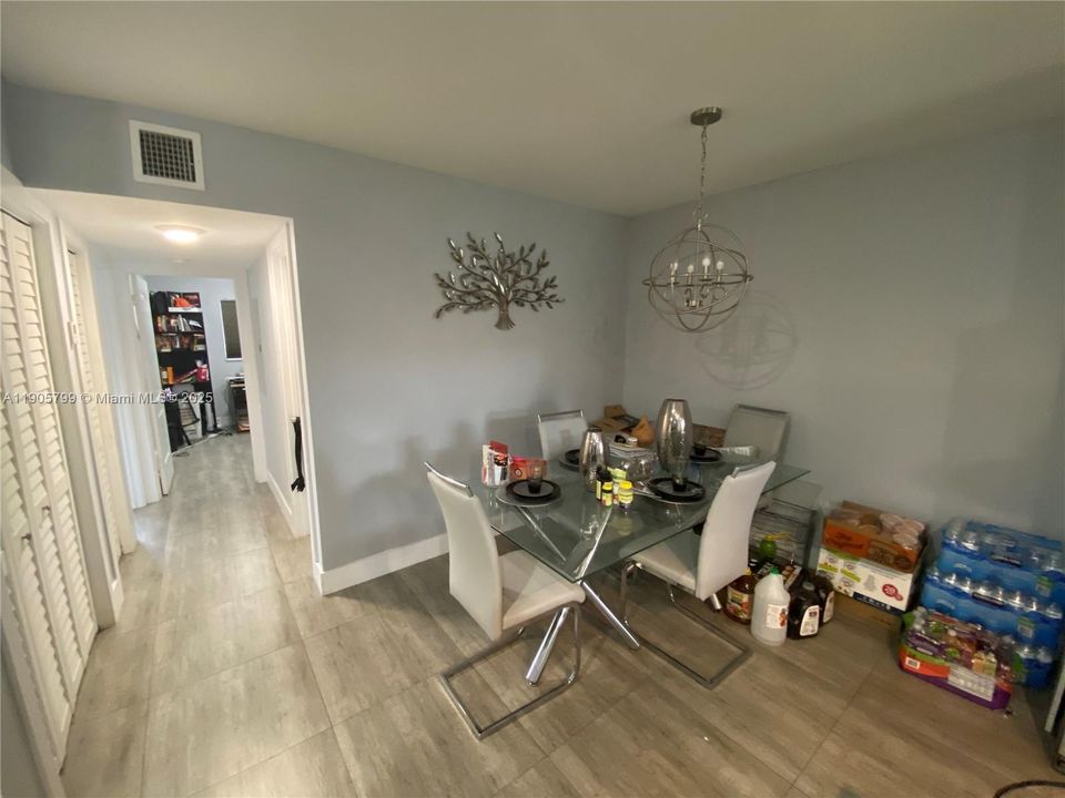 最近租的: $2,000 (2 贝兹, 2 浴室, 1000 平方英尺)