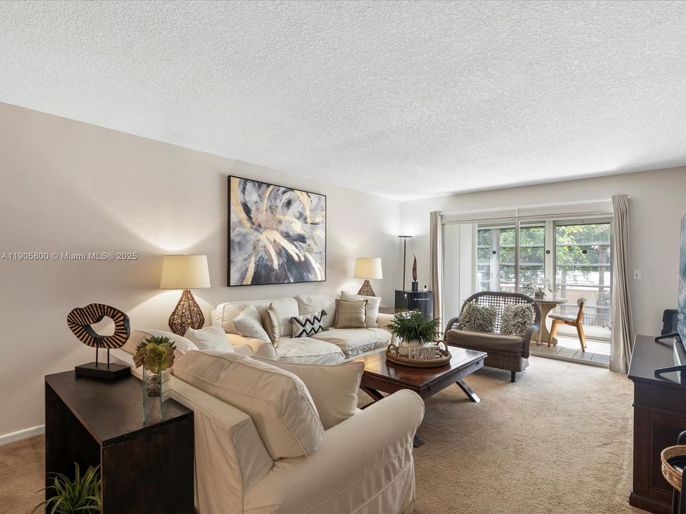 待售: $229,950 (2 贝兹, 2 浴室, 1291 平方英尺)