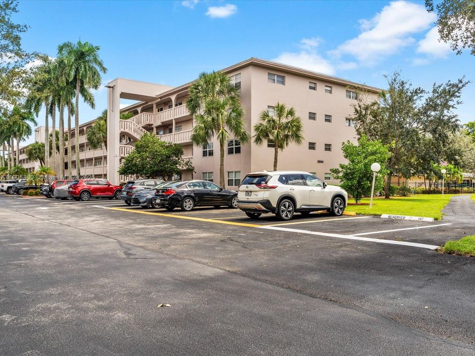 待售: $229,950 (2 贝兹, 2 浴室, 1291 平方英尺)