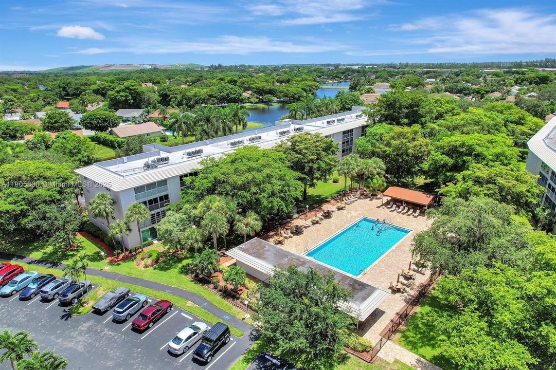 待售: $229,950 (2 贝兹, 2 浴室, 1291 平方英尺)