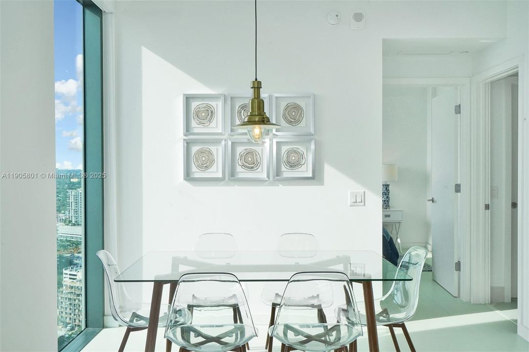 Active With Contract: $4,200 (2 beds, 2 baths, 944 Square Feet)