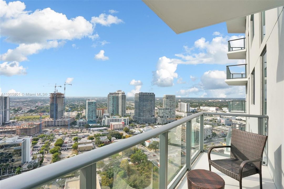 Active With Contract: $4,200 (2 beds, 2 baths, 944 Square Feet)