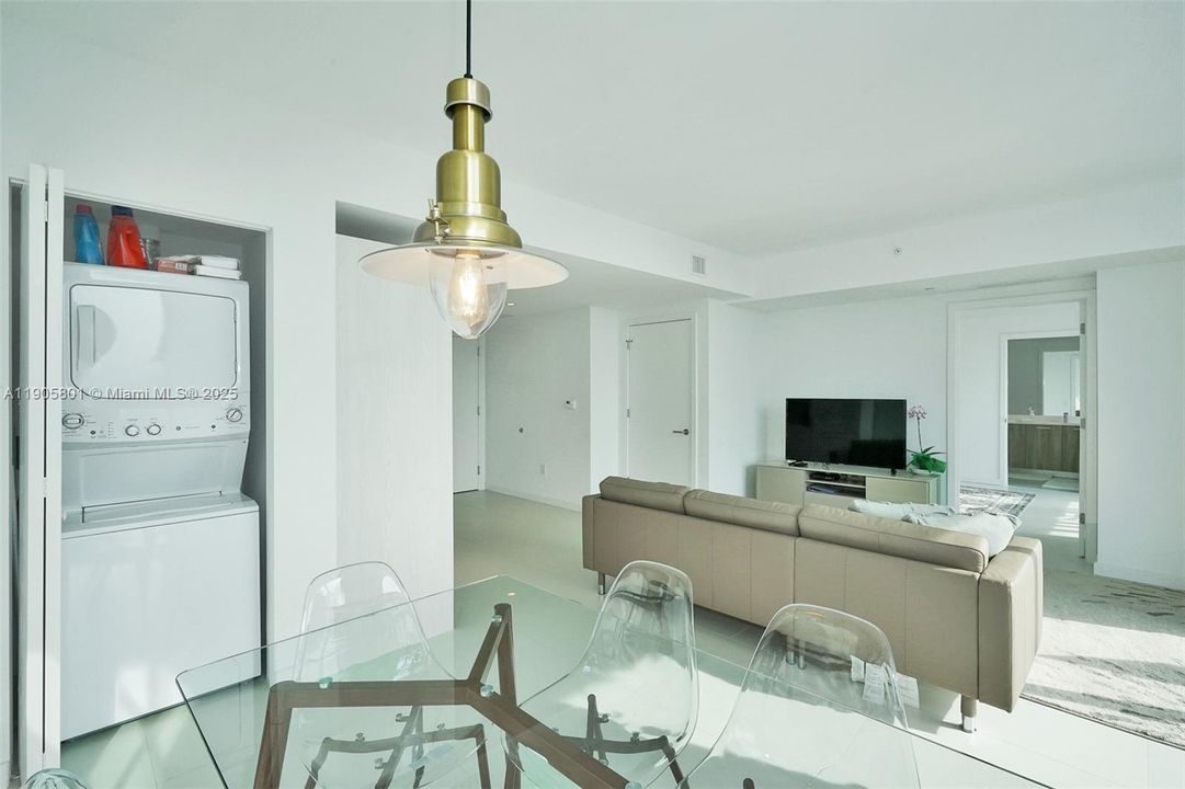 Active With Contract: $4,200 (2 beds, 2 baths, 944 Square Feet)