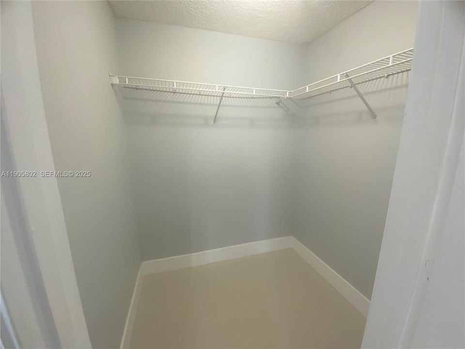 For Rent: $2,400 (2 beds, 2 baths, 1130 Square Feet)