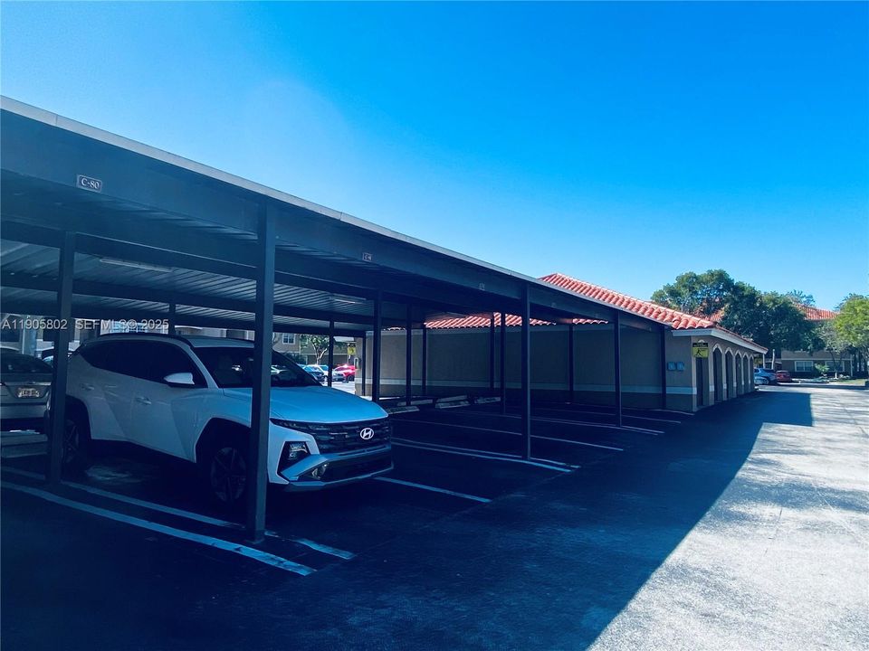 For Rent: $2,400 (2 beds, 2 baths, 1130 Square Feet)