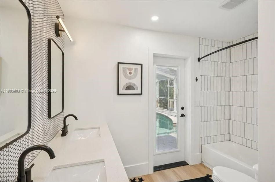 Active With Contract: $12,000 (4 beds, 3 baths, 0 Square Feet)