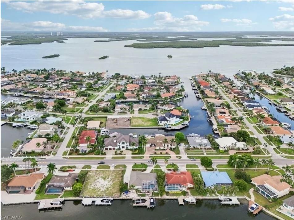 Active With Contract: $12,000 (4 beds, 3 baths, 0 Square Feet)