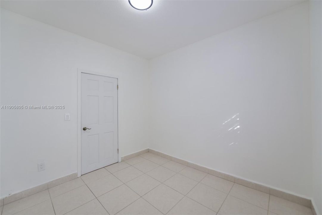 Recently Rented: $4,200 (3 beds, 2 baths, 1340 Square Feet)