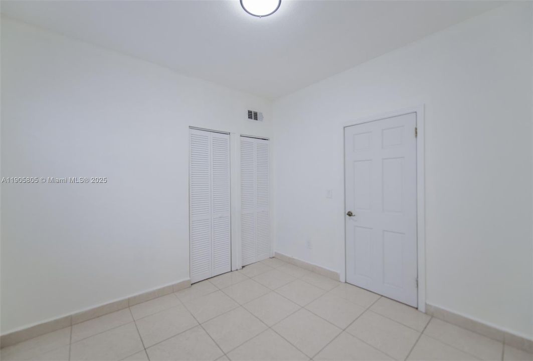 Recently Rented: $4,200 (3 beds, 2 baths, 1340 Square Feet)