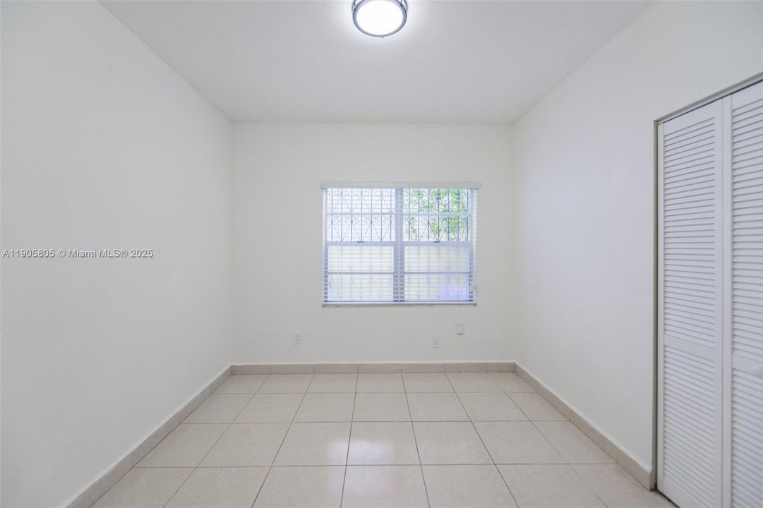 Recently Rented: $4,200 (3 beds, 2 baths, 1340 Square Feet)