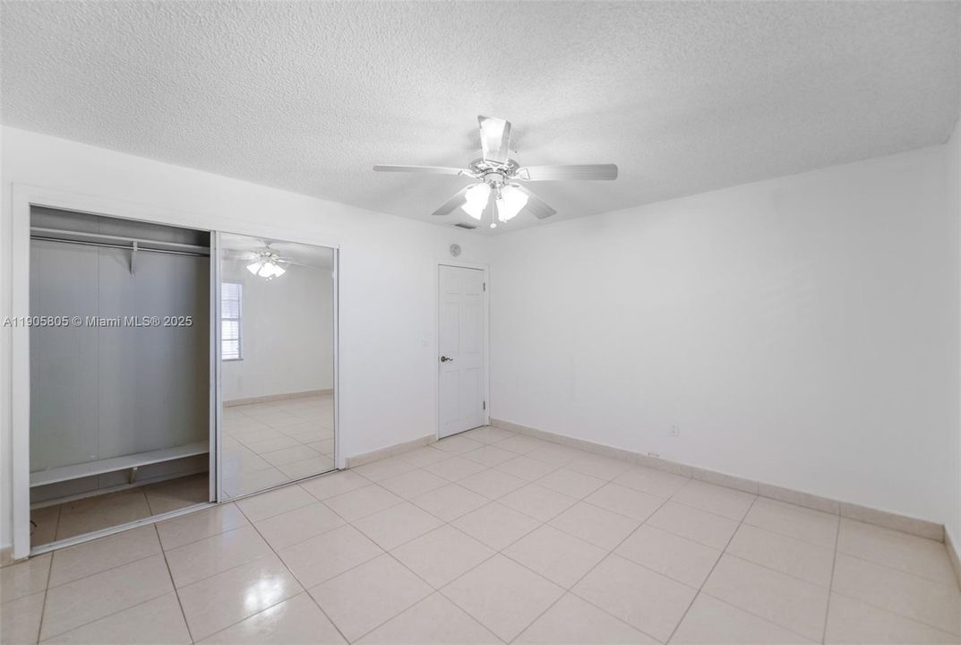 Recently Rented: $4,200 (3 beds, 2 baths, 1340 Square Feet)