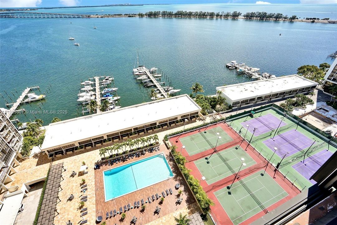 Recently Rented: $4,850 (2 beds, 2 baths, 1723 Square Feet)