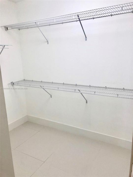 Recently Rented: $4,850 (2 beds, 2 baths, 1723 Square Feet)