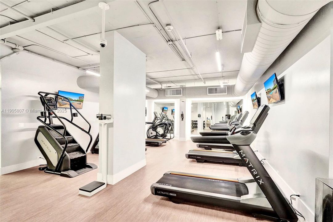 Recently Rented: $4,850 (2 beds, 2 baths, 1723 Square Feet)