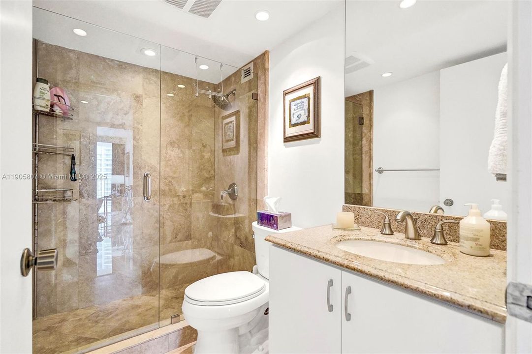 Recently Rented: $4,850 (2 beds, 2 baths, 1723 Square Feet)