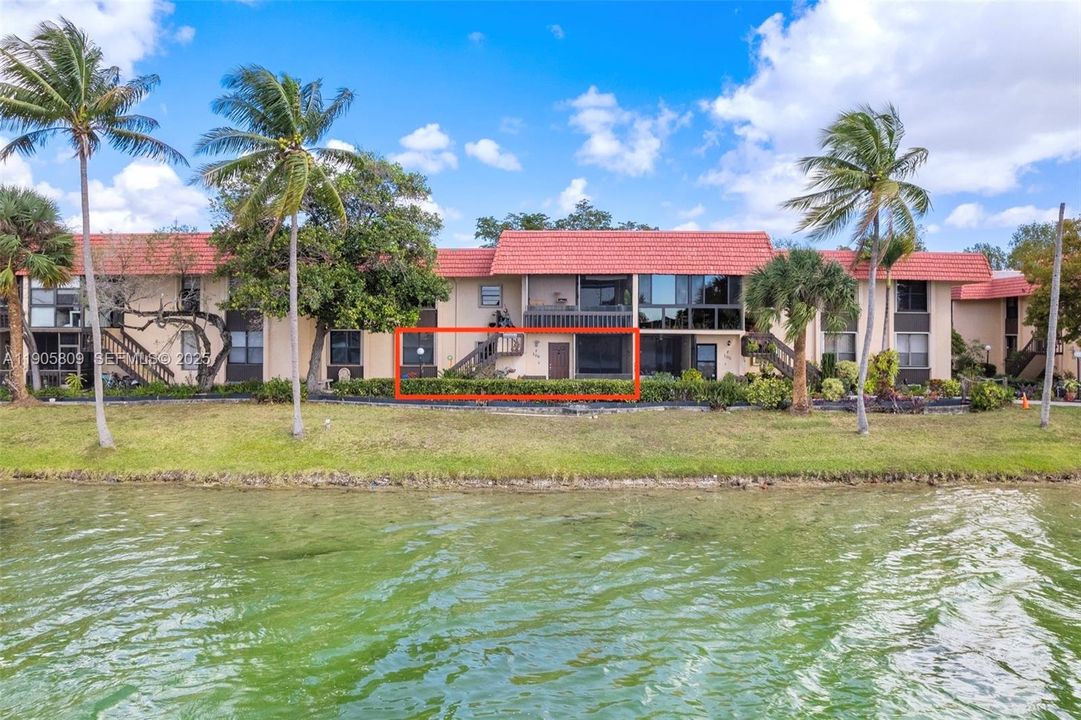 В аренду: $2,250 (2 спален, 2 ванн, 1400 Квадратных фут)