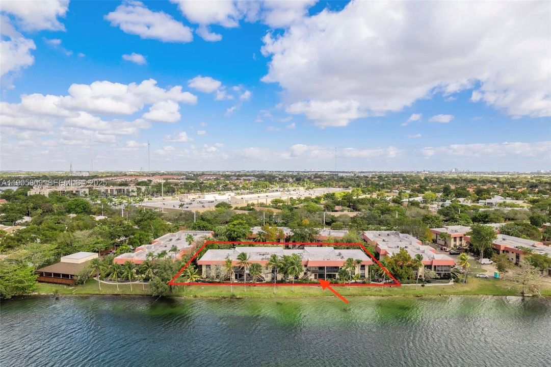 В аренду: $2,250 (2 спален, 2 ванн, 1400 Квадратных фут)