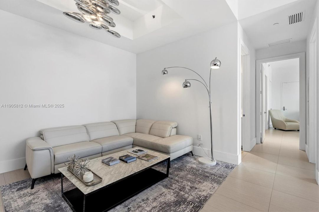 For Sale: $1,330,000 (2 beds, 2 baths, 1463 Square Feet)