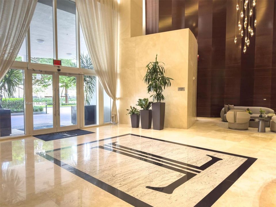 For Sale: $1,330,000 (2 beds, 2 baths, 1463 Square Feet)