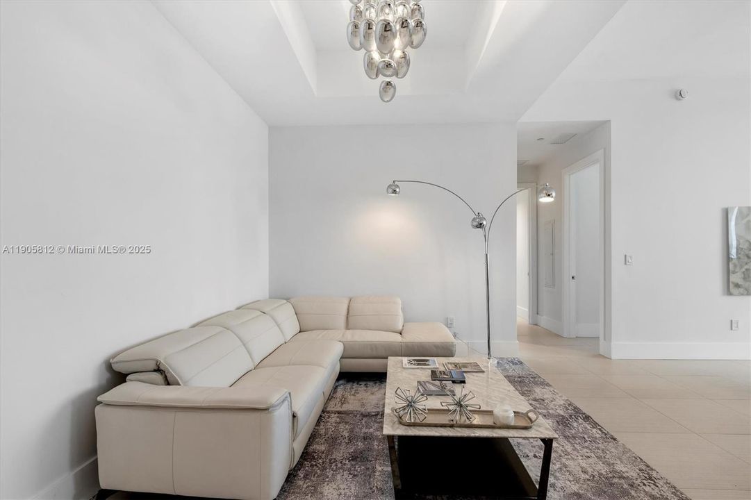 For Sale: $1,330,000 (2 beds, 2 baths, 1463 Square Feet)