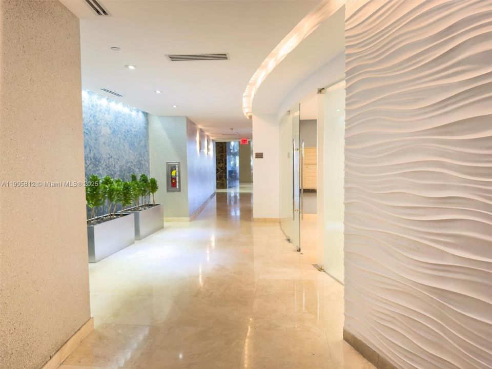 For Sale: $1,330,000 (2 beds, 2 baths, 1463 Square Feet)