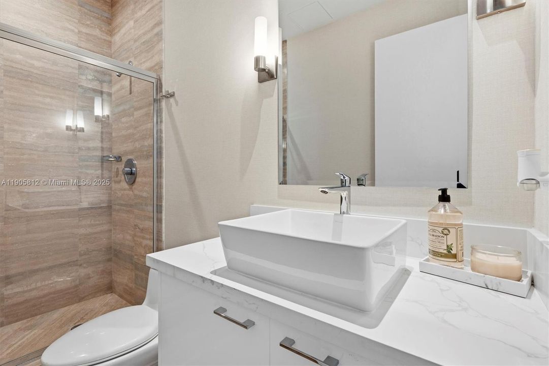 For Sale: $1,330,000 (2 beds, 2 baths, 1463 Square Feet)