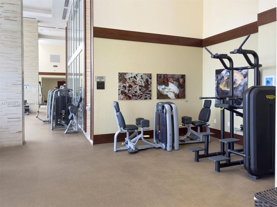 For Sale: $1,330,000 (2 beds, 2 baths, 1463 Square Feet)