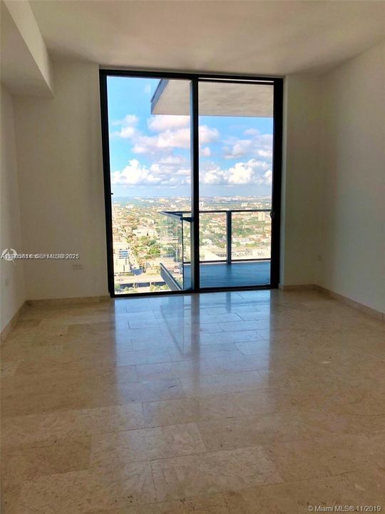 Recently Rented: $6,900 (2 beds, 2 baths, 1401 Square Feet)