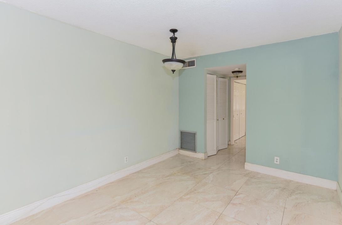 262 Bedford K West Palm Beach-large-004-