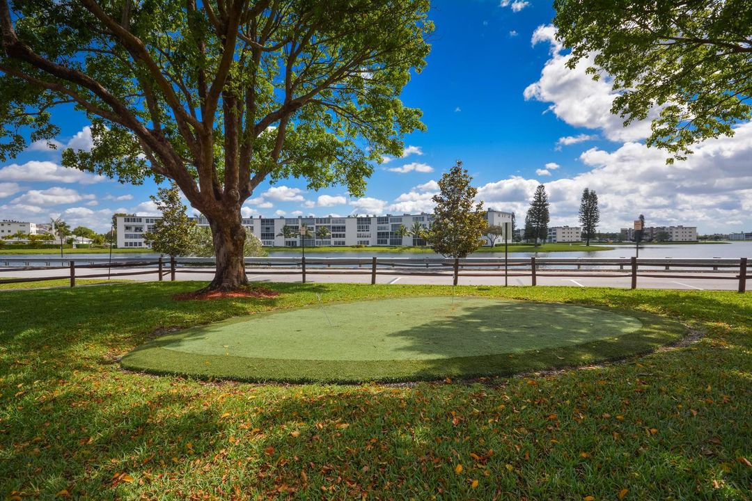 262 Bedford K West Palm Beach-large-027-
