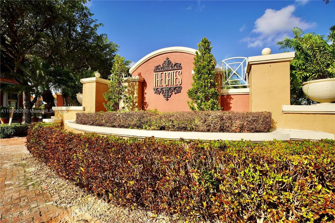 For Rent: $2,900 (2 beds, 2 baths, 1050 Square Feet)