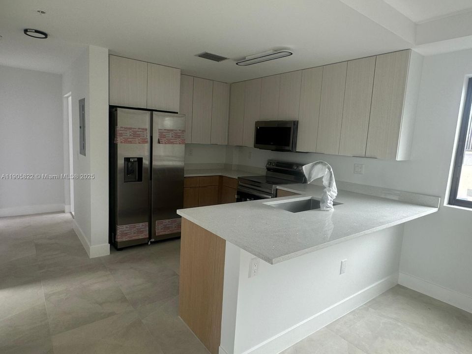 For Rent: $3,370 (3 beds, 2 baths, 0 Square Feet)