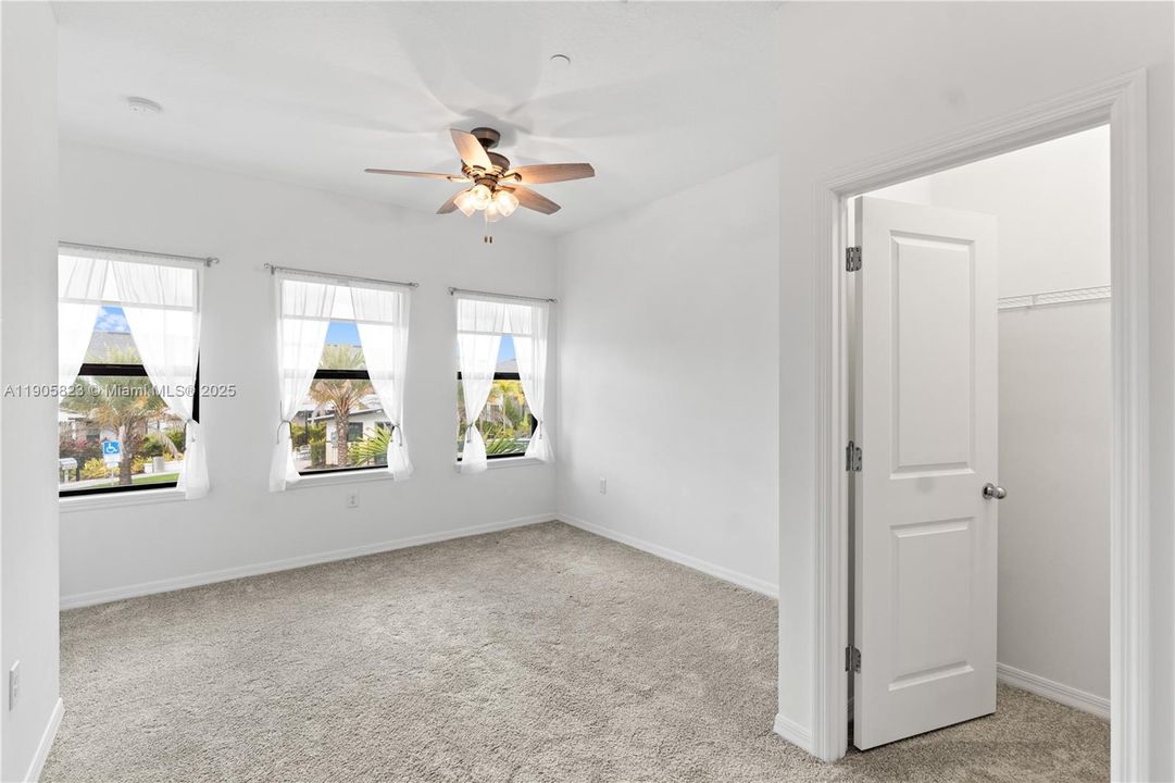 For Rent: $4,100 (3 beds, 2 baths, 1816 Square Feet)