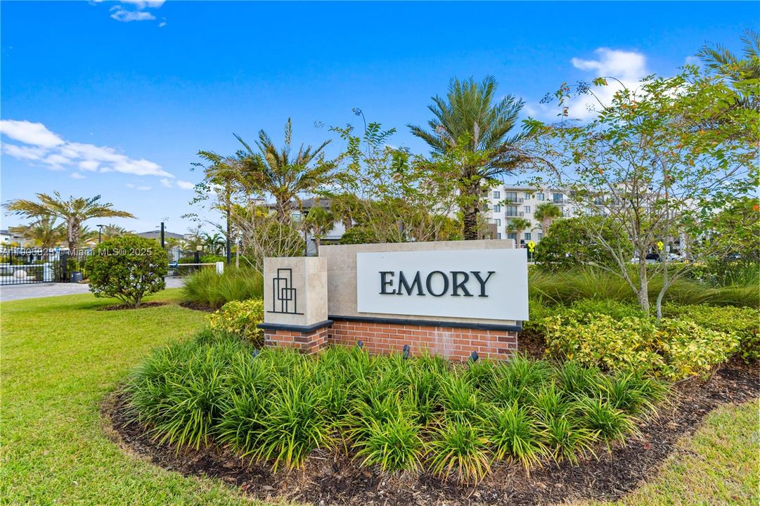 For Rent: $4,100 (3 beds, 2 baths, 1816 Square Feet)