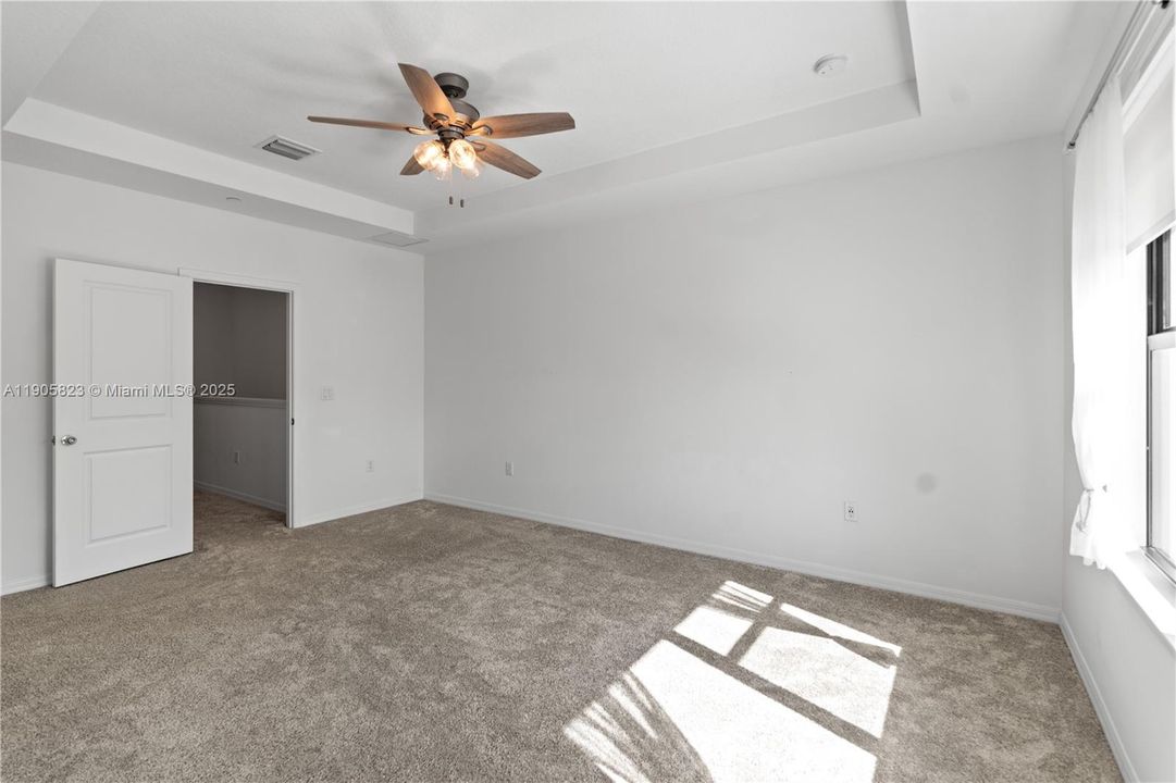 For Rent: $4,100 (3 beds, 2 baths, 1816 Square Feet)